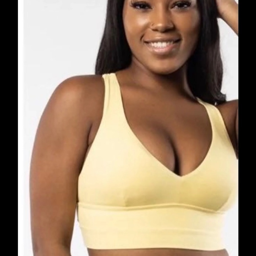 Buff bunny alpha bra